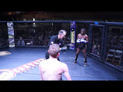 RYAN WITCZAK VS DELVIN SPEED 125 LB K1 FIGHT RAGE IN THE CAGE 15