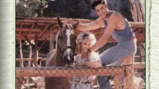 Olivia Newton-John - At Home On The Ranch Slideshow