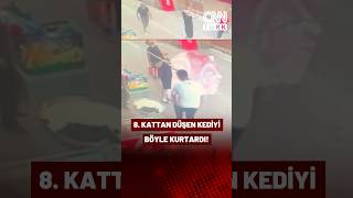 8. Kattan Düşen Kediyi Açtığı Şemsiyeyle Kurtardı! İşte O Görüntüler...