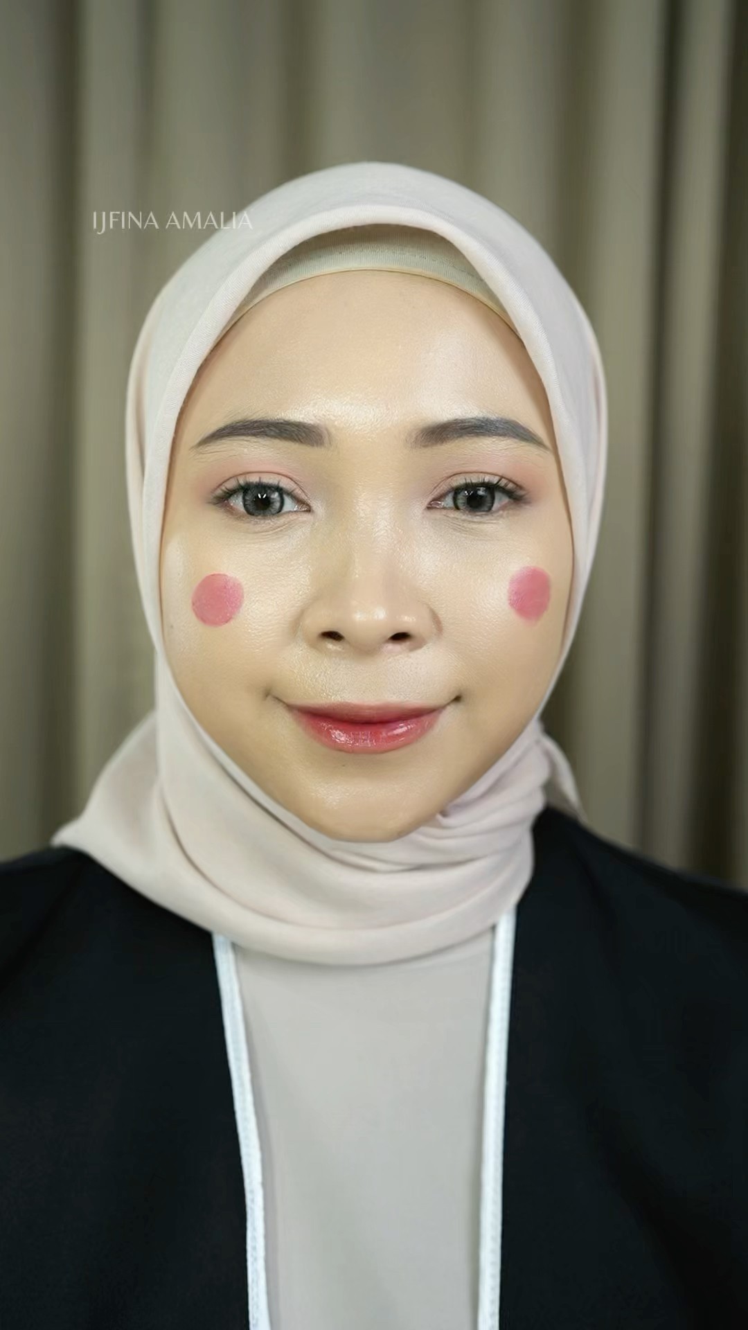 Blush hacks untuk pemula, lebih suka yang mana? Yuk, coba dan temukan yang paling cocok! 💖✨