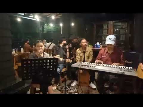 HARMONI PAGI ~ BUKTI ~ LIVE ACCOUTIC AT WINZ O WINGZ BANDUNG