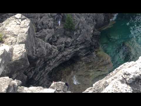 Bruce Peninsula Adventure Day 1 - Chilling in the Grotto!