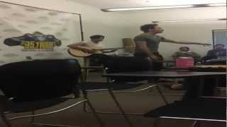 chris wallace remember when push rewind Live sing others song HD