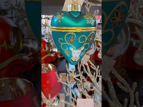 I'm getting drunk... the search for the perfect Christmas present continues 🥰 Part IX