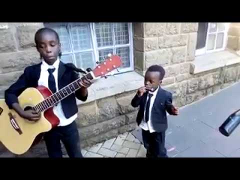 Jamming session with Chris Mwenyeji of Wahenga wenyeji band