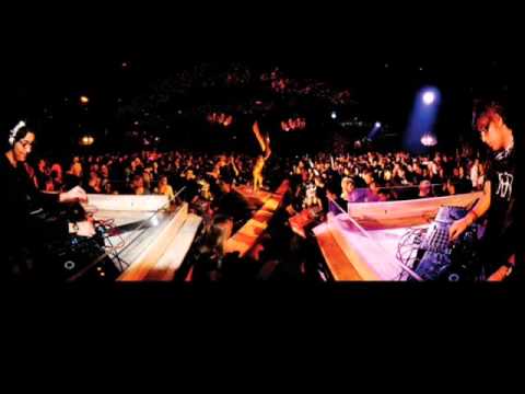 Playmen Vs Gorillaz - Feel Good Inc HQ&HD