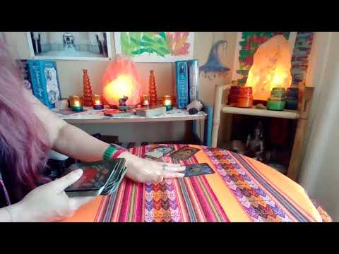 TAURUS!! 🔮 Someone will have to surprise you to get a "yes" in romance!! You are your own light a...