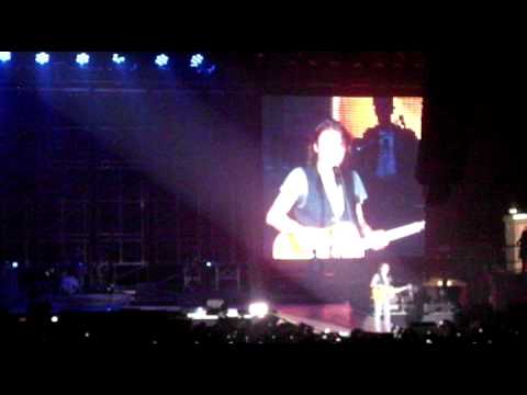 vivo morto o x   - acustico quando tocca a te (Ligabue Genova  21-22 dicembre 2010)