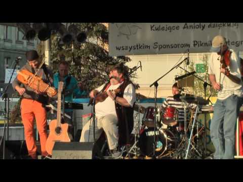 VIII Piknik Integracyjny - Występ zespołu "Zejman & Garkumpel"