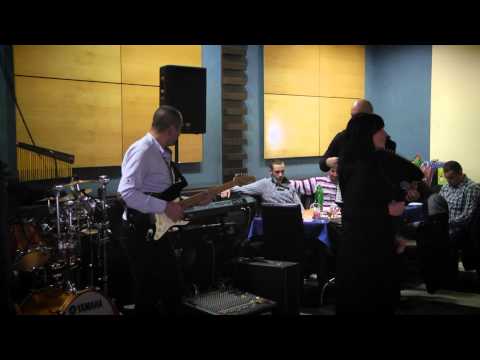 Devojko mala ...orkestar F A N T A S T I K O Nis