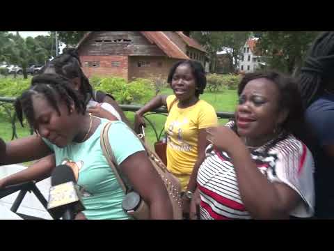 VERHITTE LEERKRACHTEN GETOGEN NAAR KABINET PRESIDENT NA INHOUDING VERSCHILLENDE TOELAGES