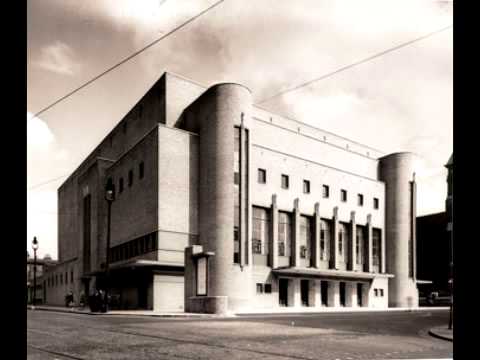 Roland Chadwick - Mandolin Concerto - Royal Liverpool Philharmonic Orchestra