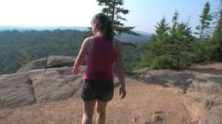 preview picture of video 'ALGONQUIN PARK - Hiking Track and Tower Trail'