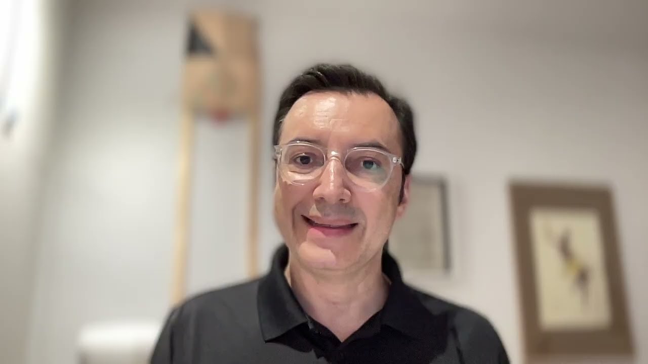 Andres Burbano - Beyond the Divide: A Material and Cultural History of AI for a Decolonized Future