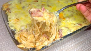 MACARRÃO COM CALABRESA E MOLHO DE BATATA