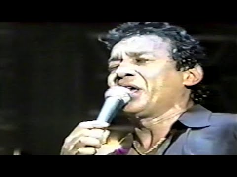 SIN TI “Plaza de toros aclamándolo” - Diomedes y el Cocha en Cartagena 1996