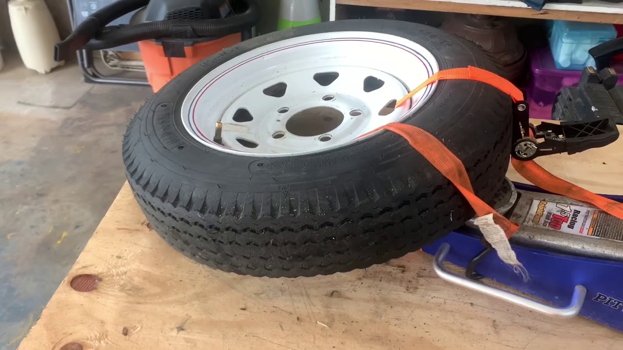 Jak łatwo zbić opone z felgi