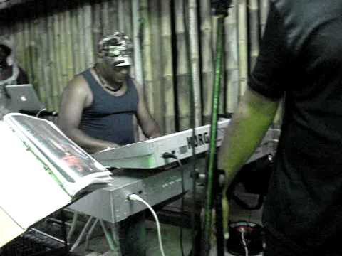 PIPO GERTRUDE / RALPH THAMAR / APARTHEID / RIVIERE - PILOTE / FEVRIER 2011