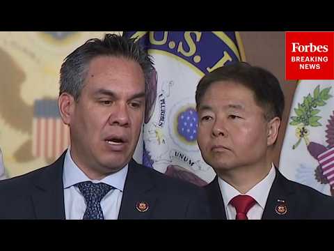 BREAKING NEWS: Top House Democrats Hold Press Conference Amid Iran War