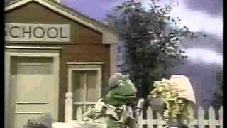 Sesame Street News - The REAL Mary Had a Little Lamb!