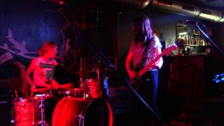 Dog Party - Girlfriend, live @ Panic Room, Essen 17.07.2014