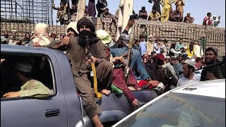 video: Desperate locals flock to airport as Taliban takes over Kabul

