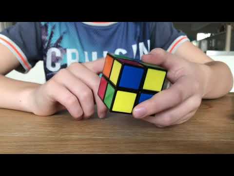 Hur du löser en Rubiks kub 2x2 på ett snabbt och enkelt sätt