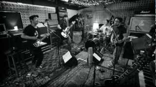 Green Lizard Rehearsals Song #1 - On Fire (2012)