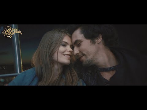 Luxx Daze - Show Me The Moves (Original Mix)