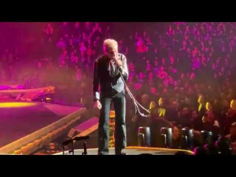 David Lee Roth (Just A Gigolo / Jump) - opening for KISS St. Paul 2/24/2020