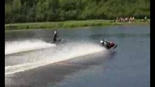preview picture of video 'One drag start from Ivalo watercross 2007'