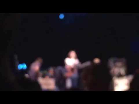 Phil Lesh & Friends (Chris Robinson Brotherhood Members + Eric Krasno) - Hog For You Baby