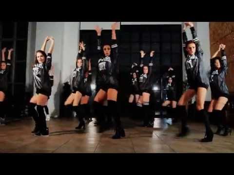 SONYA NEKS / HIGH HEELS / BEYONCE-7/11