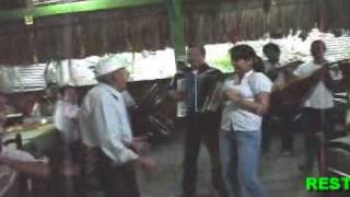 preview picture of video 'Baila Valentin Restaurante El Bosquecito Camoapa Nicaragua.3de5'