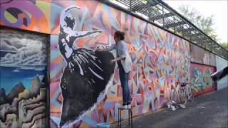 STREET ART : collage danseuse à Angers
