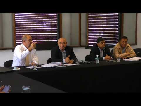 Camacho informó a senadores lo ejecutado en materia de obra pública