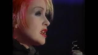 Cyndi Lauper - Fearless (Live in RuPaul Show)