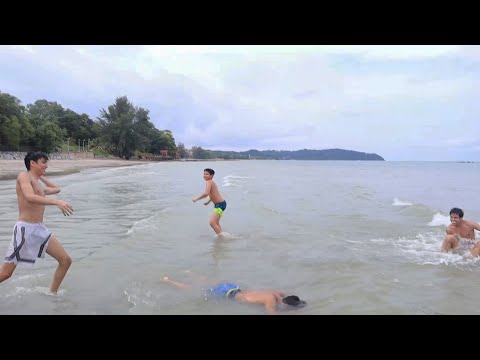Beach Holiday With The Boys