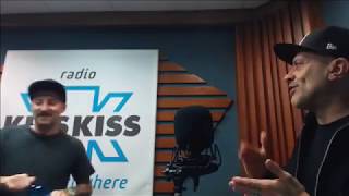 Max Pezzali: Intervista (Radio KissKiss) Le canzoni alla radio