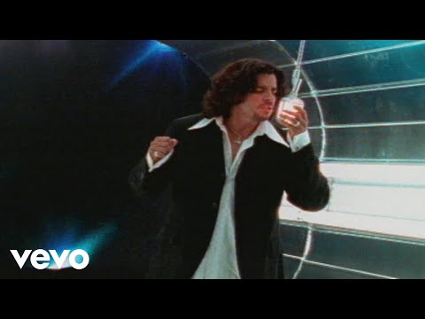 Luis Enrique - Cómo Voy a Olvidarte (Official Video)
