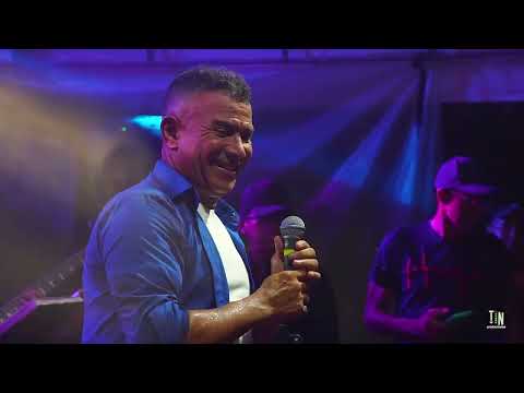 Y Tú No Estás - Juan Carlos Coronel (LIVE)