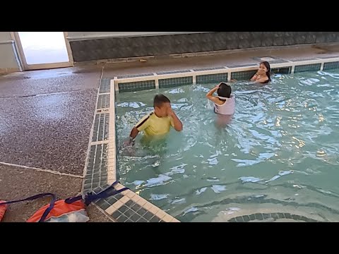 Revelstroke BC  Super8 Hotel