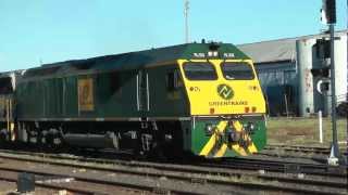 preview picture of video 'QUBE Container Train, Dubbo NSW'