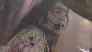 Como un perro enloquecido.