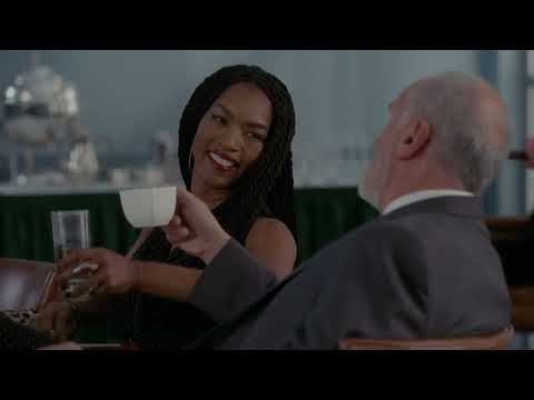 Marie Laveau and Fiona Goode kill witch hunters (American Horror Story: Coven - S03E11)