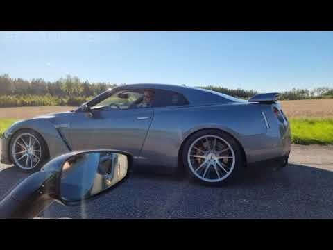 😱720 HP Ferrari F8 Tributo vs Nissan GTR R35. GTR stock or TROLL? What was F8 guy thinking? [4k60p]