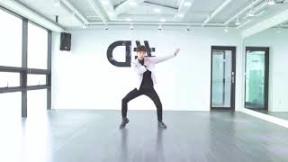 Taemin thirsty dance mirror