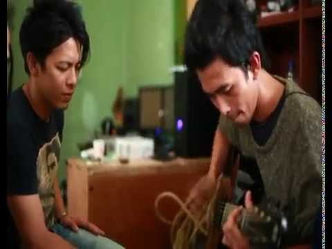 Budi Doremi and Ariel Noah - Best Friends (together with friends)