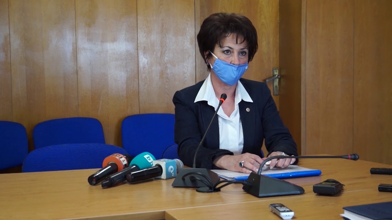 Непотвърдено: Смолянски завод пламна от коронавирус