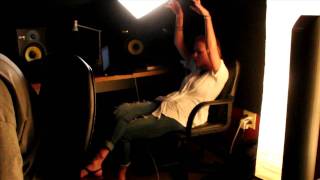 Atozzio - Reasons feat. Tynisha Keli (Produced By Deezle)